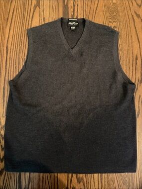 Eddie Bauer Men's  Charcoal  Grey V-Neck Sweater Vest
